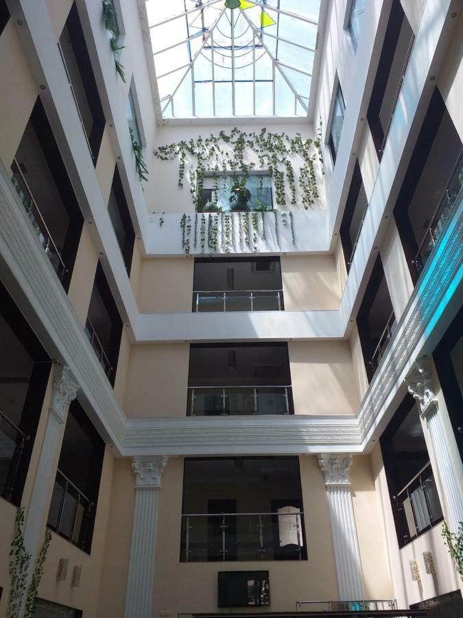 Seoul Hotel Shymkent Ngoại thất bức ảnh