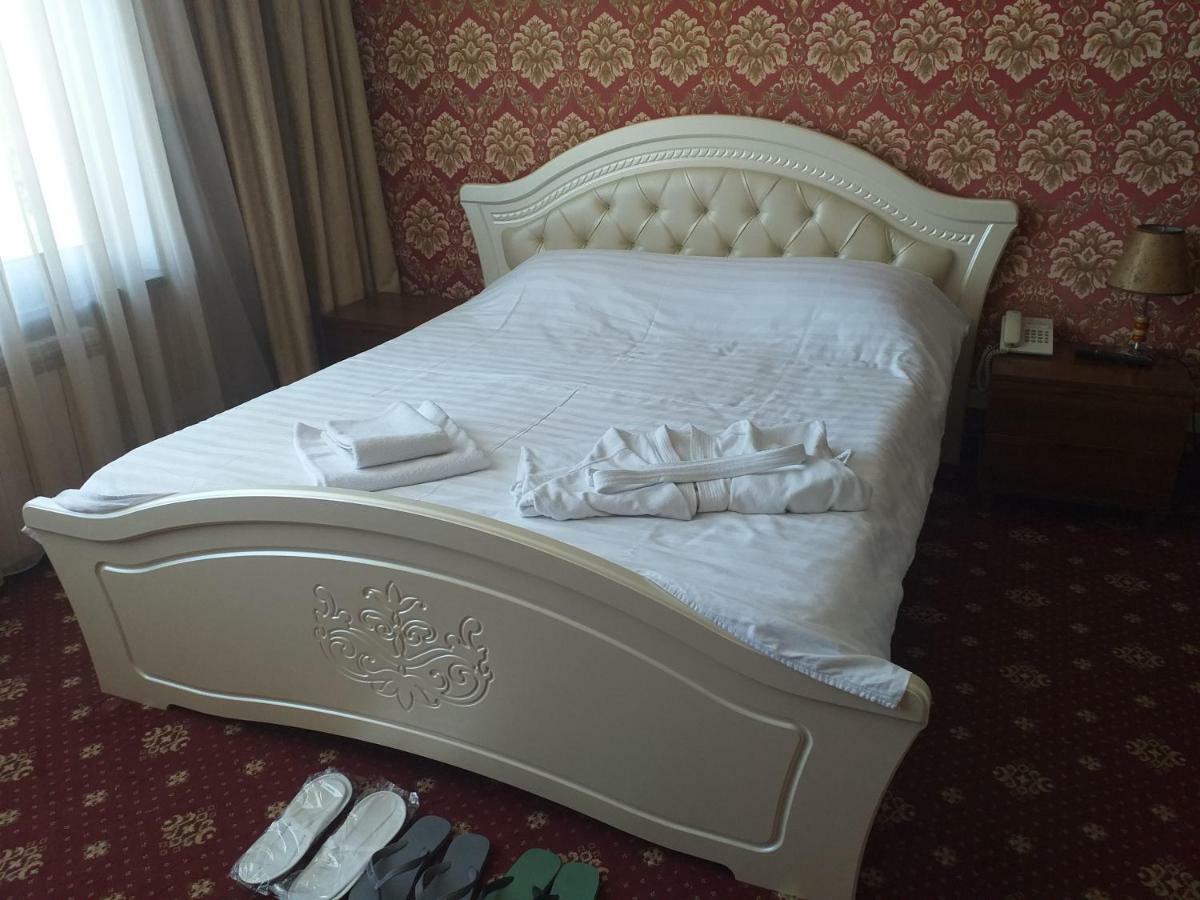 Seoul Hotel Shymkent Ngoại thất bức ảnh