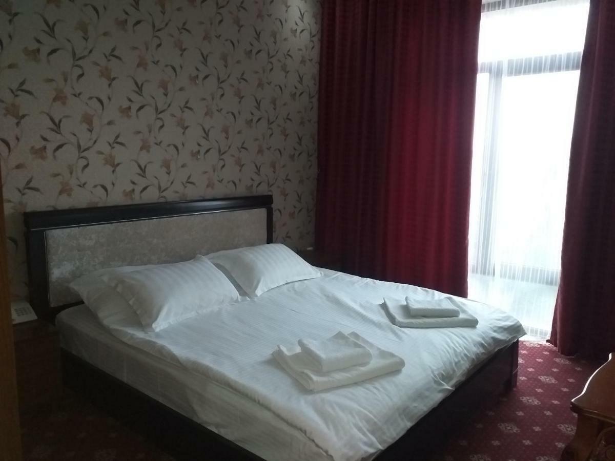 Seoul Hotel Shymkent Ngoại thất bức ảnh